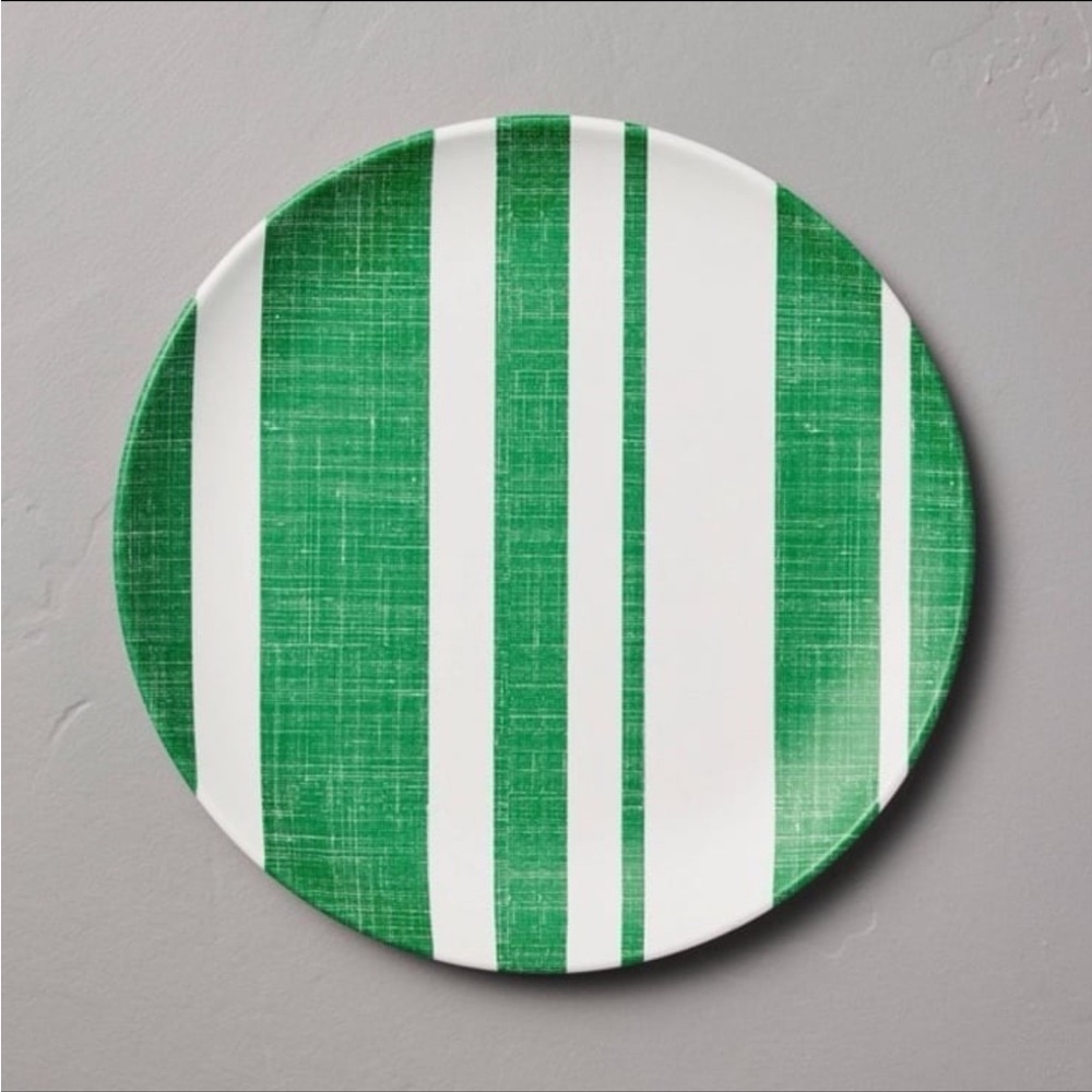 Hearth & Hand 10.5" Distressed Stripe
Melamine 4pk Dinner Plates Green/Cream